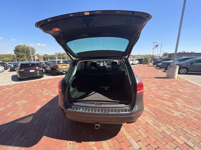 Used 2014 Volkswagen Touareg VR6 AWD/4WD image 34