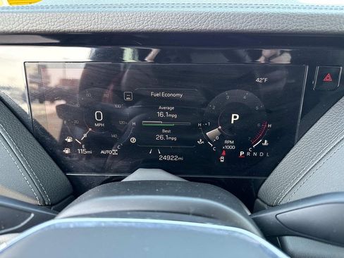 Used 2025 GMC Yukon Denali image 13