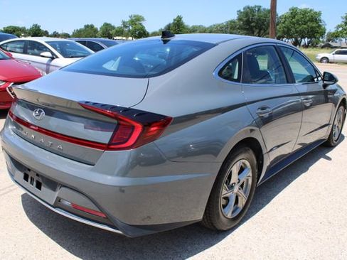 Used 2021 Hyundai Sonata SE FWD image 3