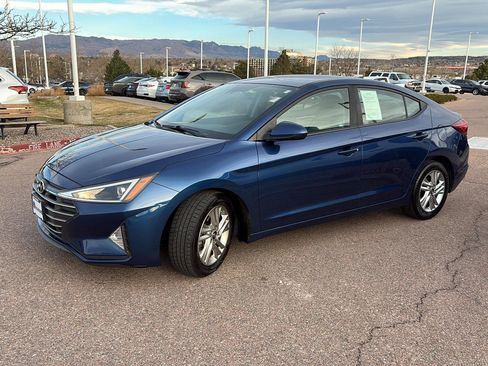 Used 2019 Hyundai Elantra SEL image 3