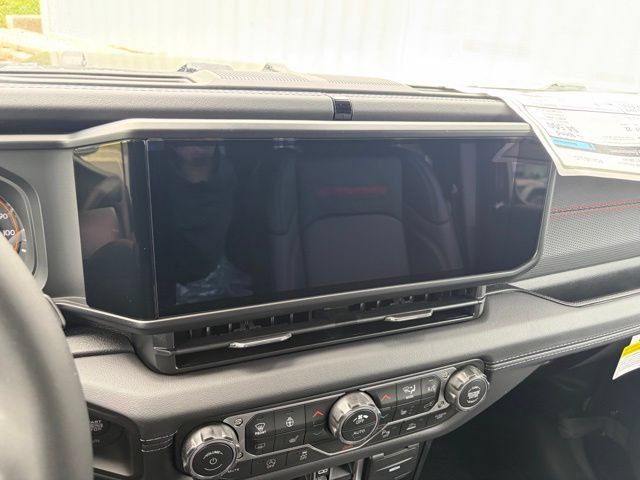 New 2026 Jeep Gladiator Rubicon AWD/4WD image 19