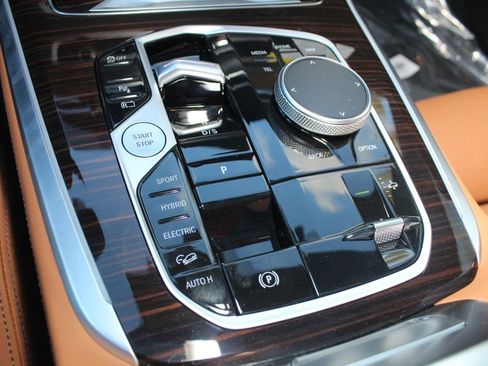 New 2026 BMW X5 xDrive50e w/ Premium Package image 13