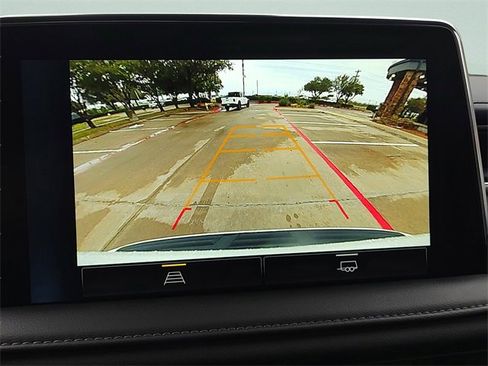 Used 2023 Chevrolet Tahoe LT image 17