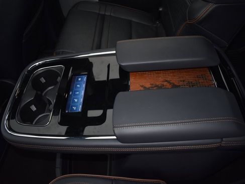 Used 2024 Lincoln Navigator Black Label image 18