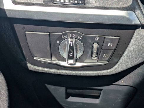 Used 2022 BMW X3 sDrive30i w/ M Sport Package 2 RWD image 28