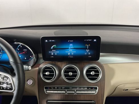 Used 2022 Mercedes-Benz GLC 300 4MATIC image 13