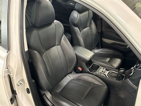 Used 2022 Subaru Forester Limited w/ Popular Package #2 image 21