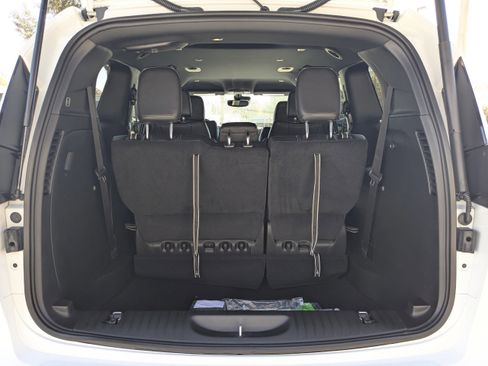 New 2026 Chrysler Pacifica Select FWD image 12