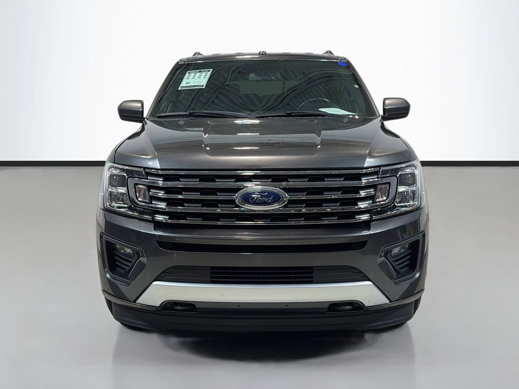 Used 2018 Ford Expedition XLT AWD/4WD image 2