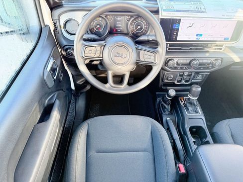 New 2026 Jeep Gladiator Sport image 13