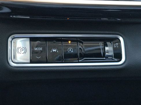 Certified 2025 Buick Envision Avenir image 41