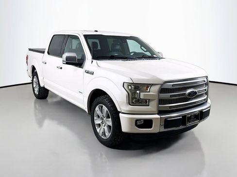 Used 2016 Ford F150 Platinum w/ Equipment Group 701A Luxury image 3