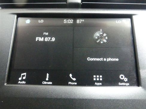 Used 2018 Ford Fusion SE w/ Fusion SE Technology Package FWD image 39