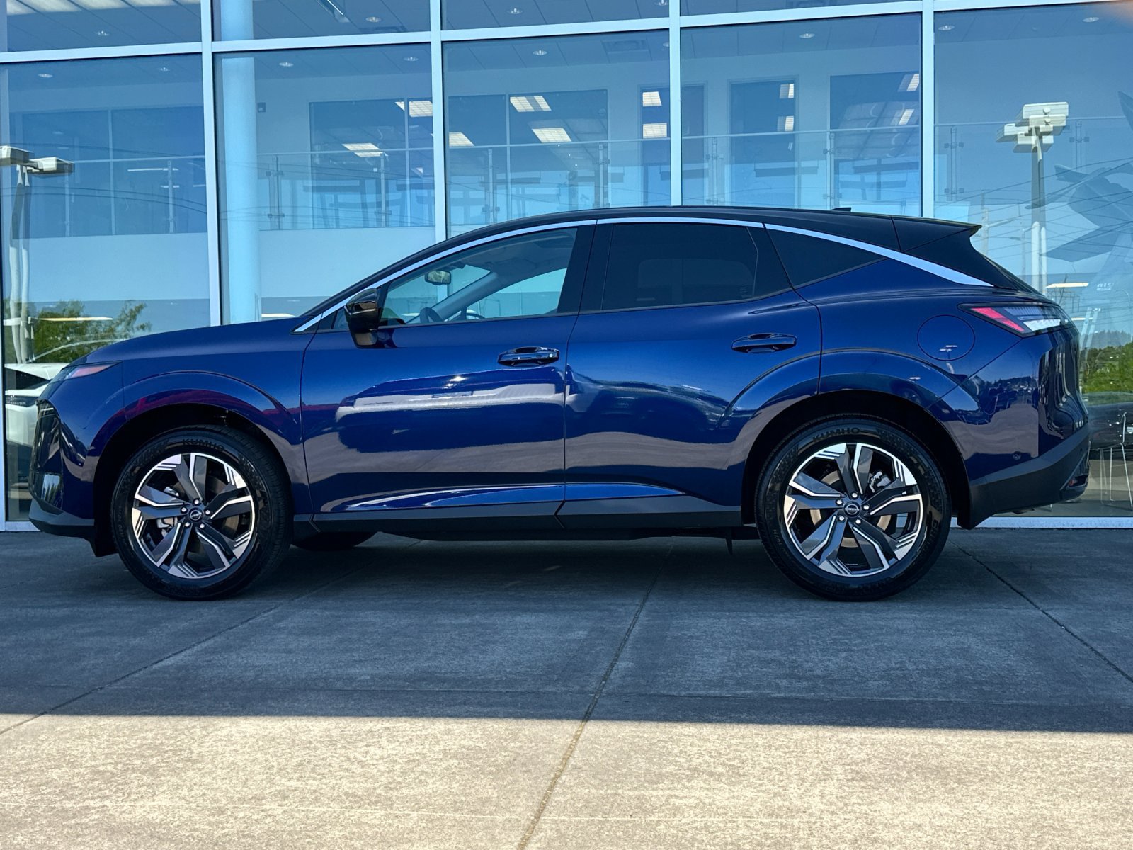 Certified 2025 Nissan Murano SL AWD/4WD image 7