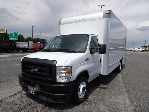 Used 2021 Ford E-350 and Econoline 350 Super Duty RWD image 47