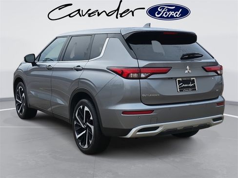 Used 2024 Mitsubishi Outlander SE image 7