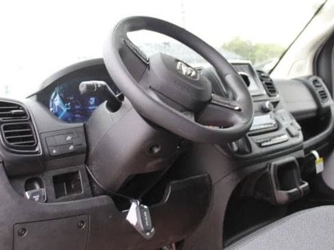 New 2025 RAM ProMaster 2500 w/ Convenience Group FWD image 13