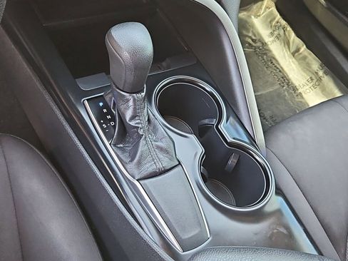 Used 2019 Toyota Camry LE w/ Carpet Mat Package FWD image 12