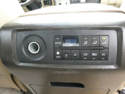 Used 2008 Toyota Sequoia Limited AWD/4WD image 35