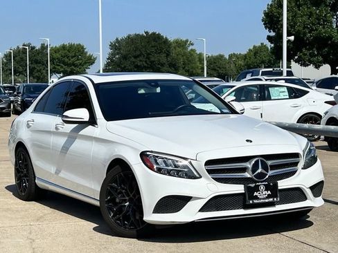 Used 2019 Mercedes-Benz C 300 Sedan image 2