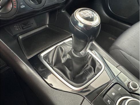 Used 2016 MAZDA MAZDA3 i Sport FWD image 21