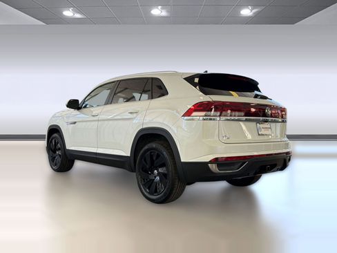 New 2026 Volkswagen Atlas Cross Sport SE AWD/4WD image 3