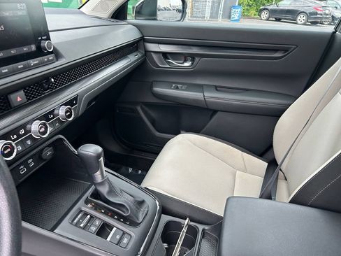 Certified 2024 Honda CR-V EX image 31