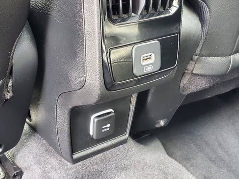 Used 2023 Jeep Compass Latitude w/ Sun and Sound Group AWD/4WD image 28
