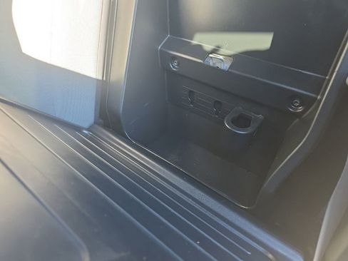 Used 2015 Toyota Tacoma PreRunner image 14