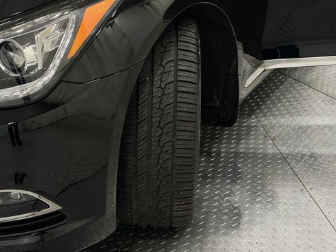 Used 2017 Genesis G80 3.8 w/ Option Group 02 image 34