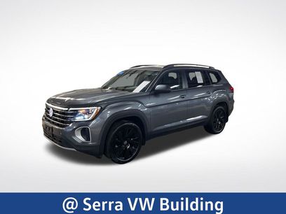 Used 2024 Volkswagen Atlas SE w/ Panoramic Sunroof Package