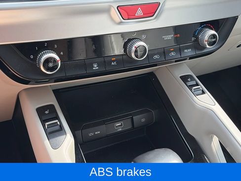 Used 2021 Kia Telluride S AWD/4WD image 22