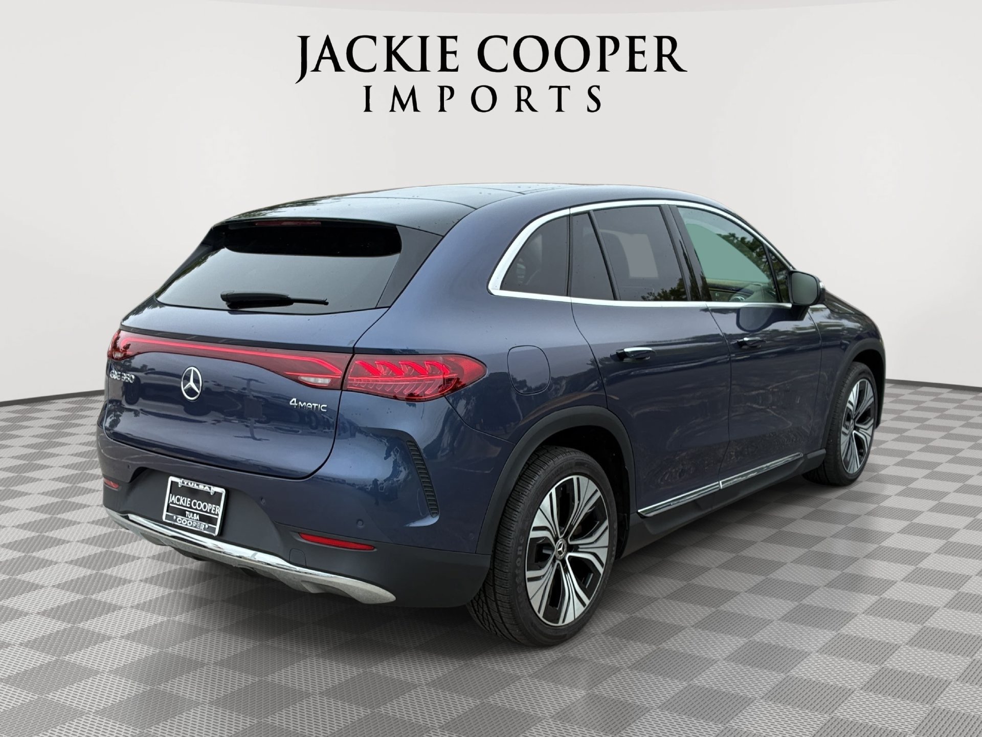 Used 2023 Mercedes-Benz EQE 350+ 4MATIC SUV w/ Exclusive Trim Package image 5