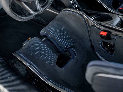 Used 2022 McLaren 765LT image 16