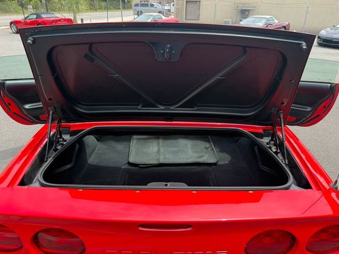 Used 2002 Chevrolet Corvette Z06 w/ Memory Pkg RWD image 15