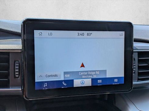 Certified 2022 Ford Explorer XLT w/ Equipment Group 202A AWD/4WD image 14