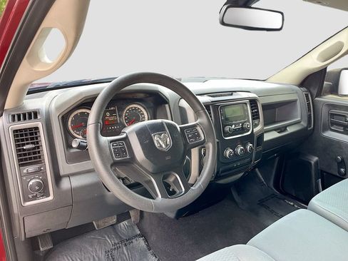 Used 2018 RAM 1500 Express RWD image 9
