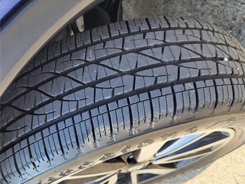 Used 2019 Nissan Rogue SL w/ Premium Package image 27