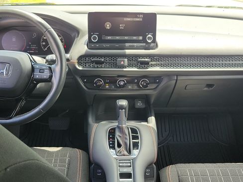 Used 2024 Honda HR-V Sport image 18