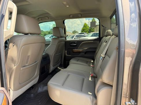 Used 2015 GMC Sierra 1500 SLT w/ SLT Crew Cab Value Package AWD/4WD image 19