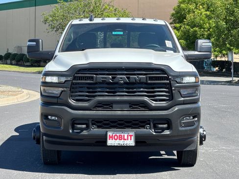 New 2026 RAM 3500 Tradesman AWD/4WD image 8