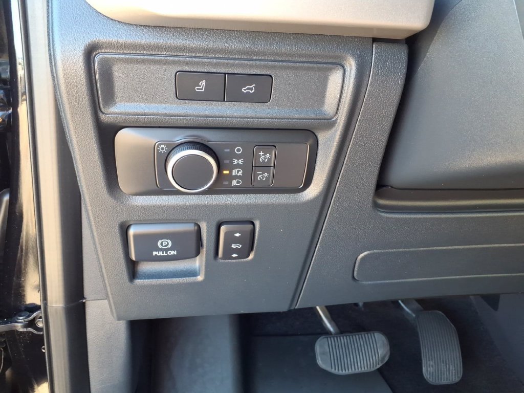 Used 2022 Ford Expedition Max XLT AWD/4WD image 13