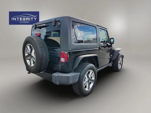 Used 2015 Jeep Wrangler Sahara w/ Dual Top Group AWD/4WD image 4