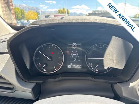 Used 2024 Subaru Crosstrek 2.0i Premium AWD/4WD image 23
