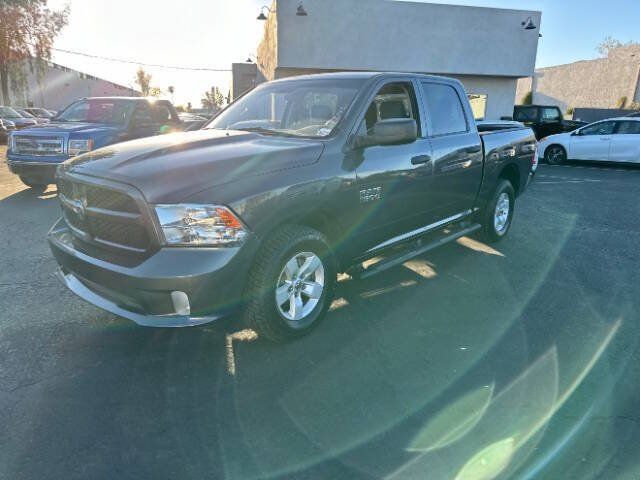 Used 2017 RAM 1500 Express RWD image 6