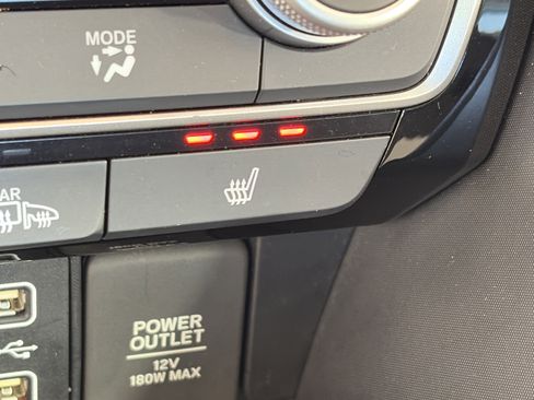 Used 2022 Honda Insight Touring image 24