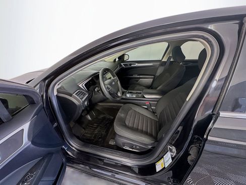 Used 2020 Ford Fusion SE FWD image 20