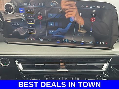 New 2026 Chevrolet Traverse LT w/ Midnight/Sport Edition FWD image 22