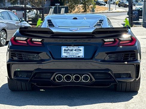 Used 2024 Chevrolet Corvette Z06 RWD image 5