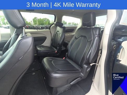 Used 2023 Chrysler Pacifica Touring-L FWD image 20